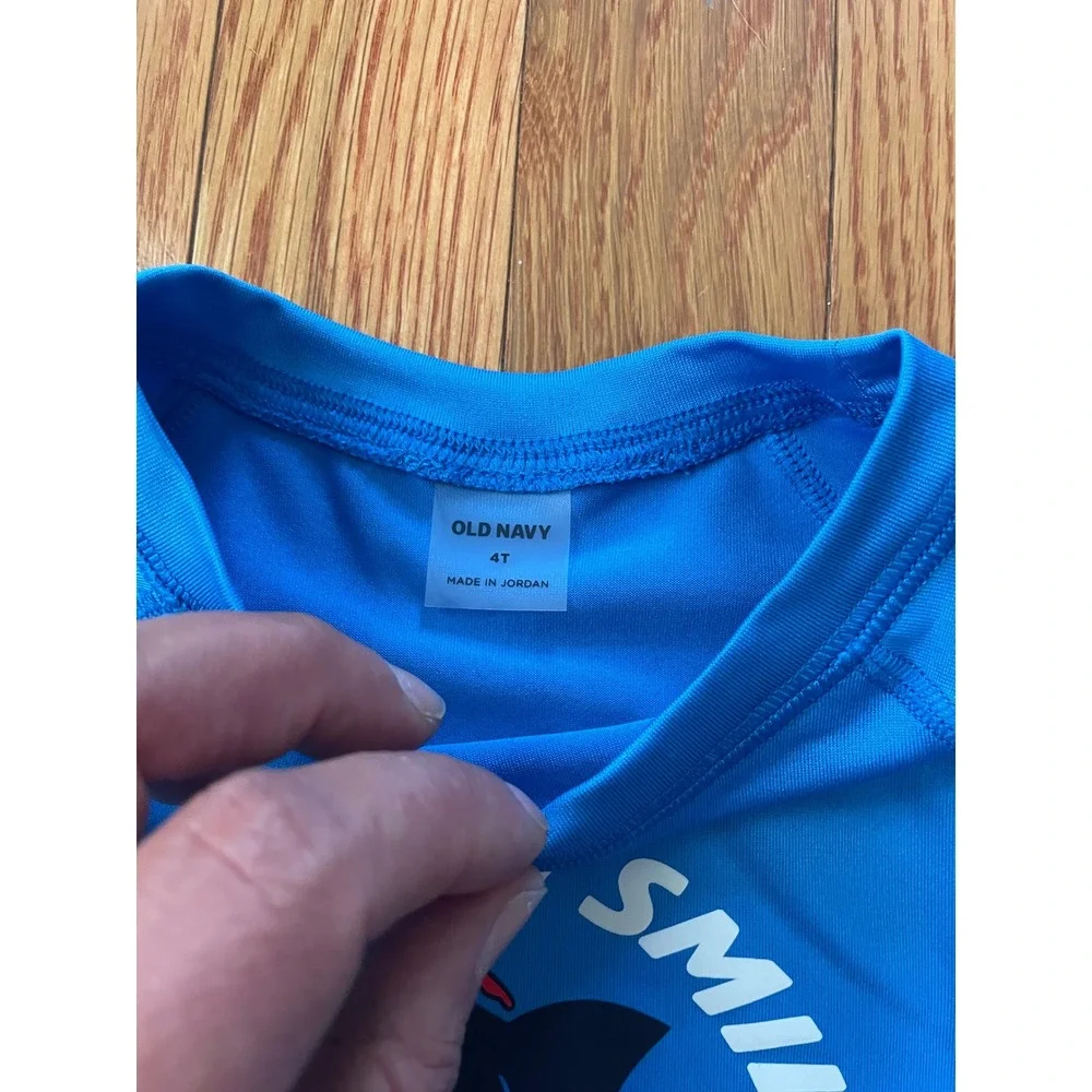 Old Navy Kids Blue Shark Surfing Rash Guard Swim Shirt UPF 40+ 4T NWT